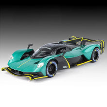Aston Martin Valkyrie 1:24 scale