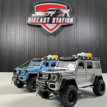 Mercedes Benz G550 4X4 1 : 24 Scale