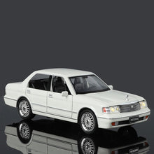 Toyota Crown Royal Classic 1:32 scale