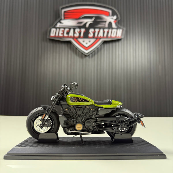 Harley Sportster S Diecast Model