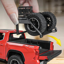 Toyota Tundra 1:24