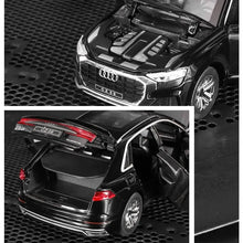 AUDI Q8 1:24