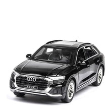 AUDI Q8 1:24