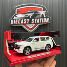 Toyota Land Cruiser 300 1/32 Scale