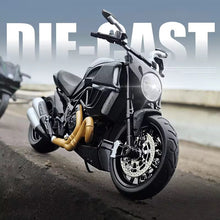 Ducati Diavel 1/12 Scale
