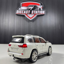 Lexus LX570 1/24