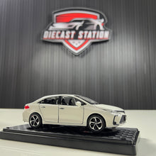 Toyota Corolla Grande Altis 1/32