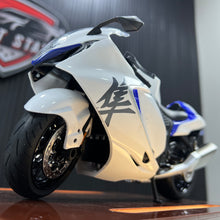 Official Licensed Suzuki Hayabusa 1:9