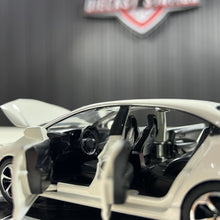 Toyota Corolla Grande Altis 1/32