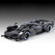 Aston Martin Valkyrie 1:24 scale