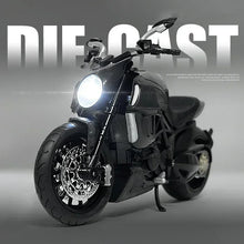 Ducati Diavel 1/12 Scale