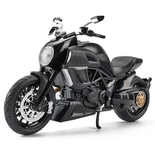 Ducati Diavel 1/12 Scale