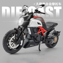 Ducati Diavel 1/12 Scale