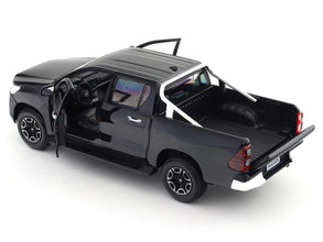Maisto Toyota Hilux 1:27 scale