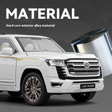 1:18 Land Cruiser LC300 Diecast Model